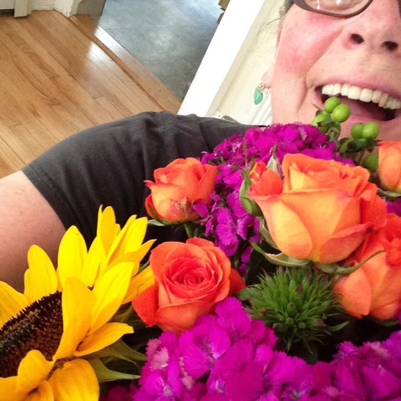 Meet your Posher, Roz - Picture 1 of 1